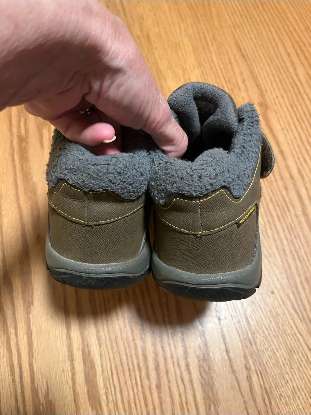 Keen Kootenay II Outdoor Youth Trail Boot Size 2 Toddler Brown Waterproof